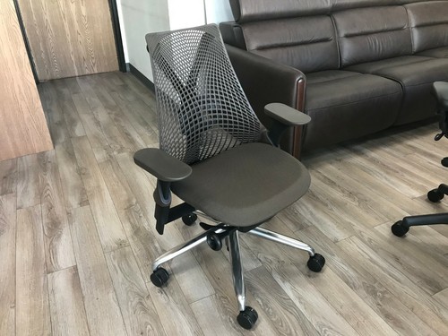Herman miller sayl office desk - herman,